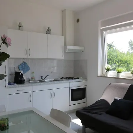 Burle Apartament *